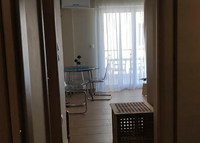 Ofrynio Deluxe Apartment Ofrínion