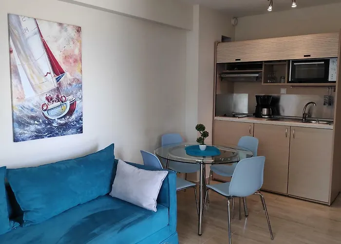 Ofrynio Deluxe Apartment *